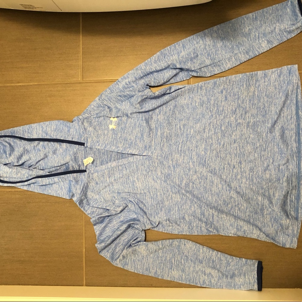 Under armour lose v neck hooded shirt.  New